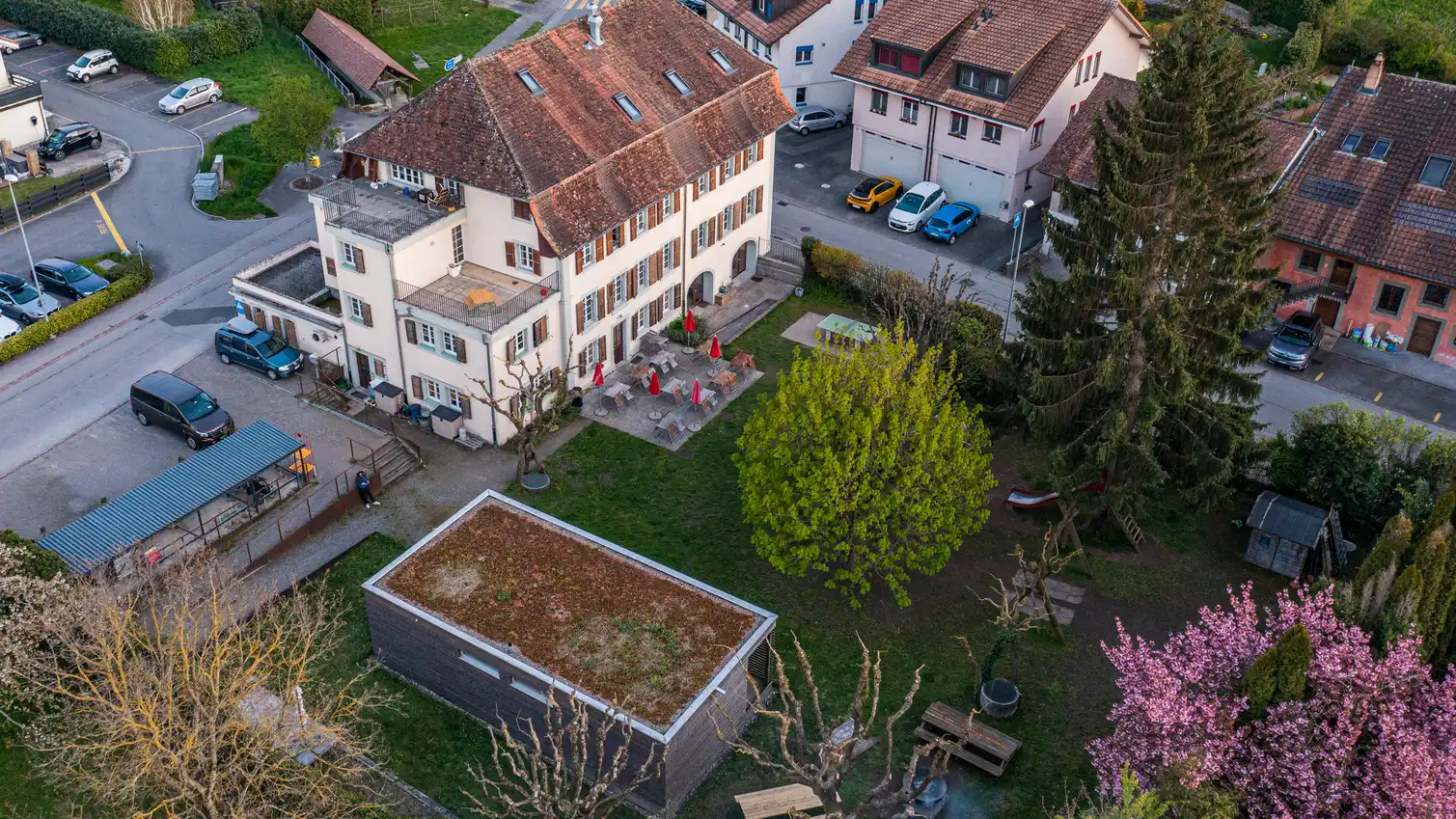 20240320_Jugendherberge-Avenches-Aussenansicht-Leonidas_Portmann-02